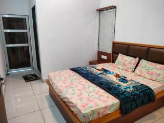 Keshav guest house - 2