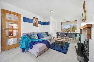 Spacious 3BED Home in Rugby - Ideal for Groups - 2