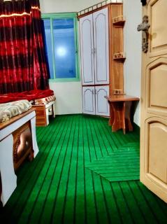 StayPoint Kashmir Heights Hotel & Resturant - 6