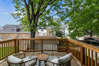 Spacious 6BR Hot Tub, Cinema & Game Room& gym - 1