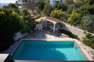 Çeşme Havuzlu Müstakil Villa - 3