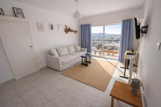 Two BR Sea View with Balcony and Pool Paphos - 3