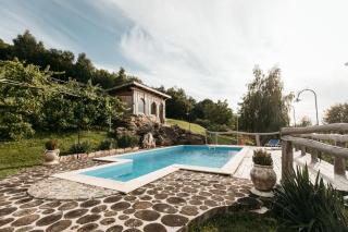 Luxury Rustic Farmhouse Apartment with Pool&Sauna - 9