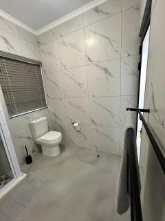 EHH Accommodation Hentiesbay - 2