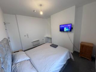 Cosy Double room in Wallasey shared facilities - 4