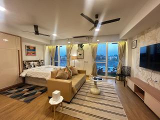 Atelier Sol- ultra luxe aparthotel near airport - 9