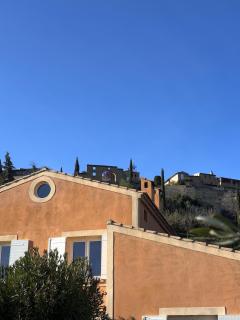 Nouveauté Villa Sainte Colombe en Provence avec une magnifique piscine sans vis à vis et un jardin avec une vue imprenable sur le Mont Ventoux - 4