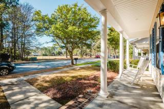 Dogs welcome! Adorable 3-Bedroom Coastal Home in Historic Old Town Bluffton - 4