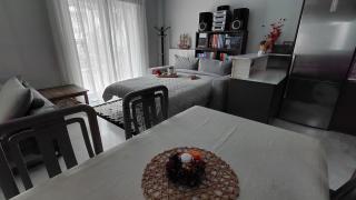 Grey Stones & Balcony - 8