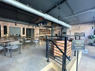 Studio Apt King Bed Full Kitchen By KeenStays - 1