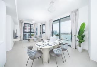 Stylish 2BR in Blue Bay Walk Ajmal Makan - 6