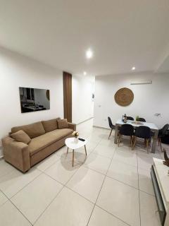 Large Paceville Central Apartment 3 - 0