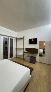 BE BRIGHT Pellicciai - 2