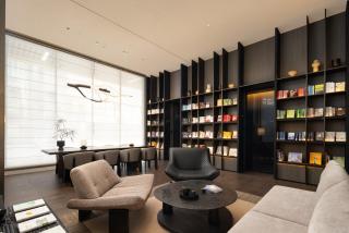Atour Hotel Wuhan Hankou Financial Centre - 1