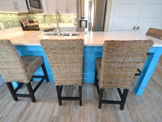 Coastal Chic with Premium Internet at Studio 589! - 6