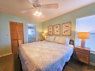 Fenimore Mill 5C - Sunrises, Pool & Hot Tub! - 2