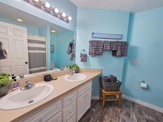 Nature's Landing A202 Great Rates, Marina Nearby - 1