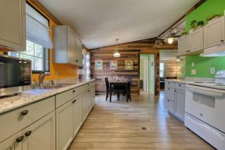 Hawthorne - Fisherman's Delight! Plenty of Parking - 2