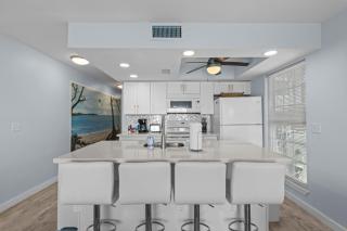 Island Place 107 Updated w Pool, Pet Friendly! - 5