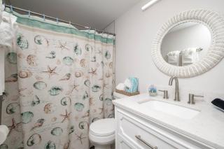 View of Dock St & Marina at Island Place 213! - 5