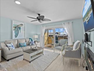 Island Place 110 Beautiful Gulf Views w Pool! - 9