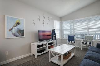 Fenimore Mill 2F - Gulf Front, Pool, Pet Friendly! - 0