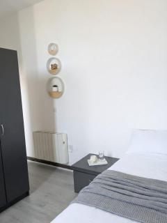 Budget Studio in Central Sunderland - Sleeps 2 - 5