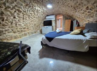 historic luxury cave - 1