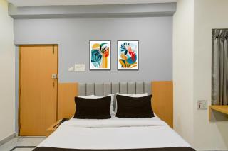 Hotel V CHECK INN - 1