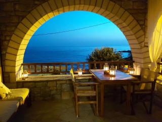 Almyra apt in Mani - 0