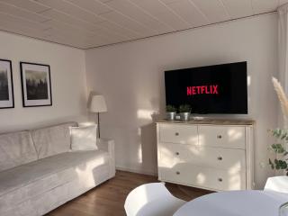 Ferienwohnung Am Bahnhof - Self Check-in - Terrasse - 6