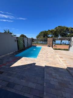 casa de frente a água - 2