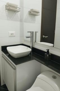 Beautiful Studio Apartment steps from Movistar - 5