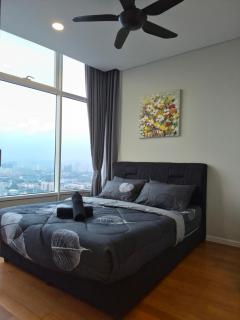 SkyView 2BR KL Tower - 9