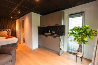 Tiny boat house #2 - 3