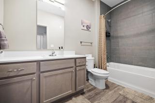 IRIE Living Restore Kg 2Bd Gym Pool, BRAND NEW! - Whitestown - 3