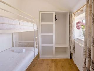 3 Bed in Newport oc-90252 - 4