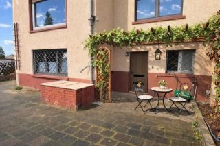 Frankfurt Private Cozy Guest Room - 2