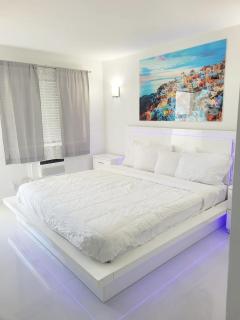 Palm Breeze Hotel - 7