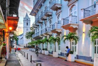Casco Viejo 1BR Loft - Rooftop Pool Gym & Balcony - Cidade do Panamá - 3