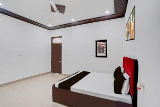 Hotel O Shri Gauri Shankar Dham - 8
