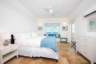 Condo w/Views, Beach, Htd Pool, Golf Cart - Governors Harbour - 2