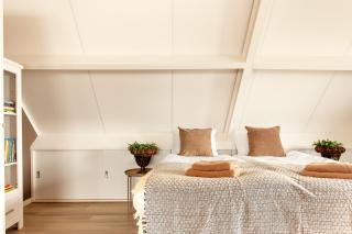 14P 6B Riverfront Villa with Pool Jacuzzi - 4