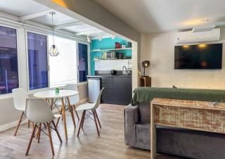 Cama King, A/C., Completo próx. do Barigui - 8