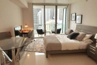 Prestigious 5-star Brickell condo w/ parking! - 9