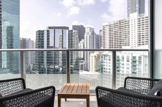 Prestigious 5-star Brickell condo w/ parking! - 7