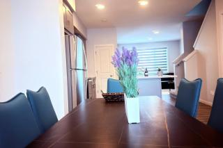 Savanna Breeze | Modern 3BR | Near YYC Airport - 6