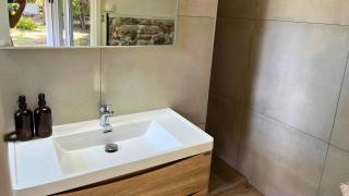 Moorea - Temae Reef Cottage - 1