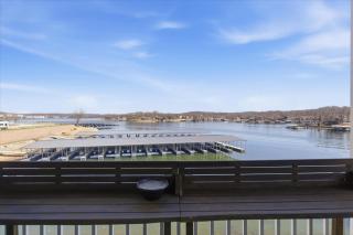 Modern Condo at 11mm in Sunrise w/ PWC & Boat Slip - 4