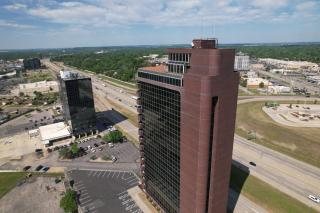 Luxury High-Rise with Panoramic City Views - 3